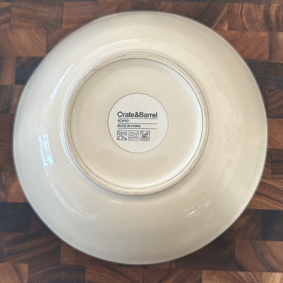 Crate&Barrel Rare Bowl Set of 5 - Beige - Picture 3 of 6
